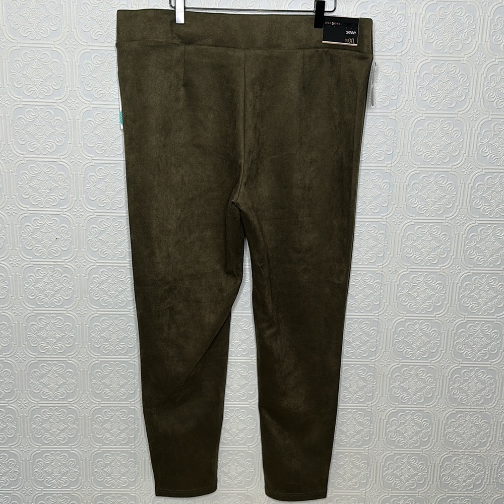 One5One | for Stitchfix 
Green High Rise Pull On Bonded Suede Skinny Leg… - Picture 6 of 14